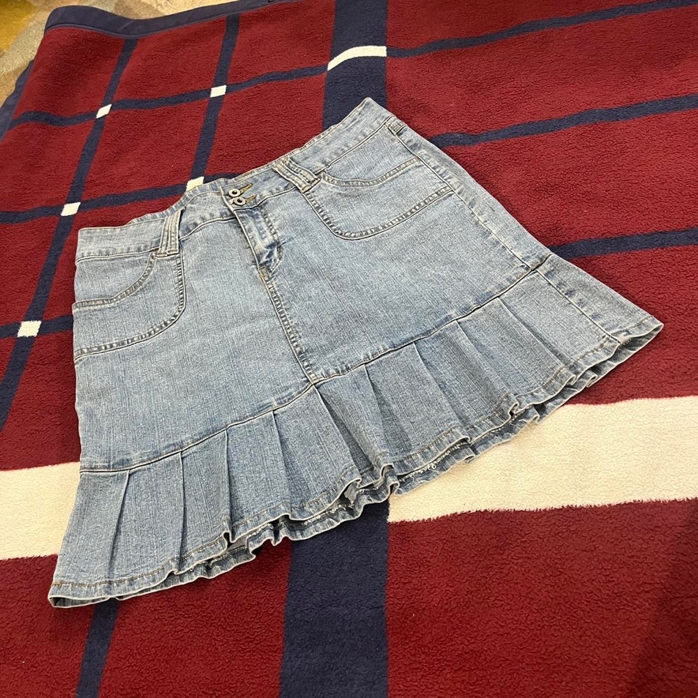 Angels light denim blue pleated above the knee skirt Size 13 32” waist